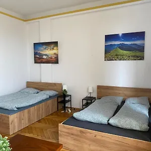  Apartment Vintage In Old Town
