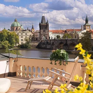  Apartment Charles Bridge Czech Republic