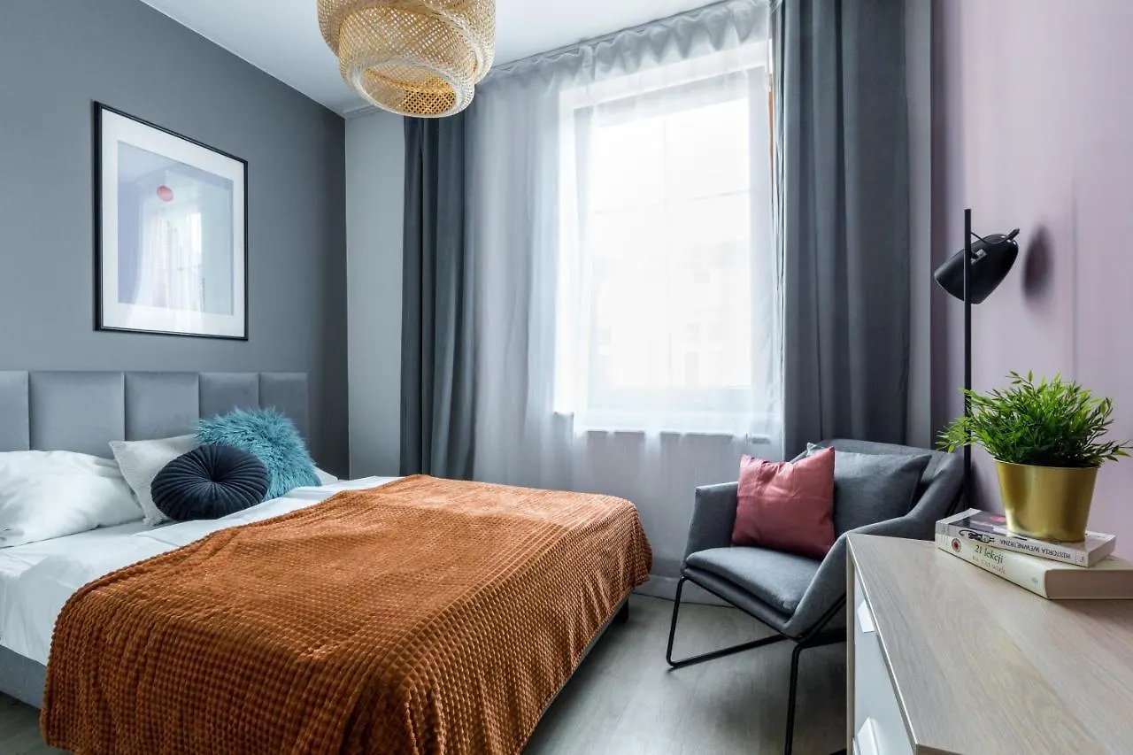Friendhouse Residence كراكوفيا شقة