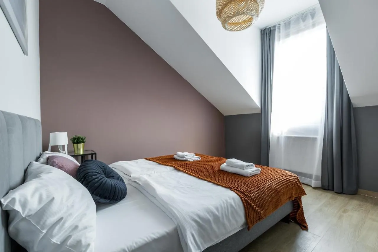 Friendhouse Residence Krakow Apartment