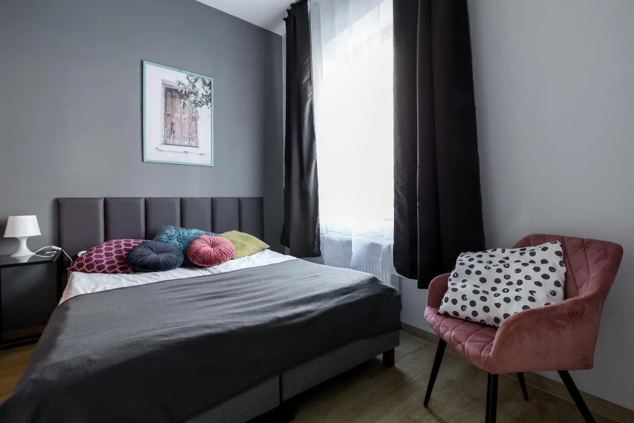 Friendhouse Residence Krakow 0*,
